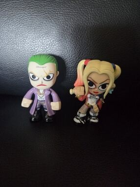 Funko DC Suicide Squad Mystery Minis Harley Quinn & Joker Figures